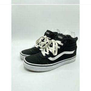 Vans Women's Ward Hi Skate Platform Sneaker